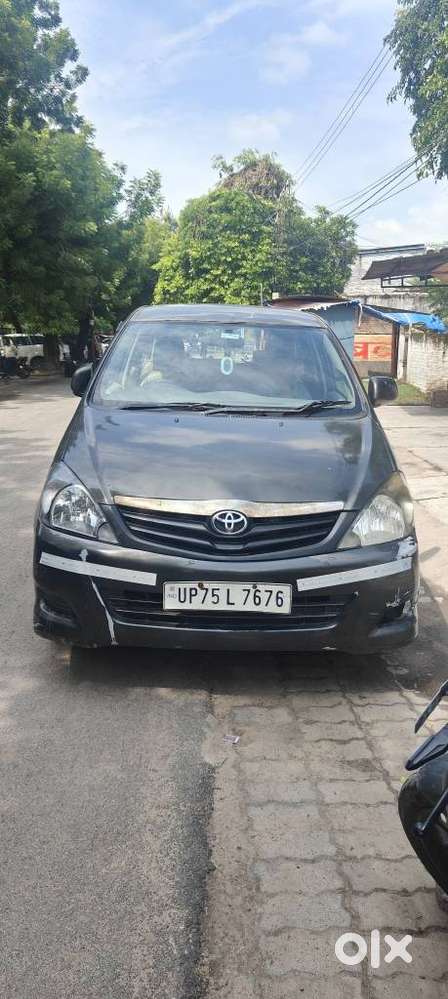 Toyota Innova 2009-2011 2.0 GX 8 STR, 2009, Diesel