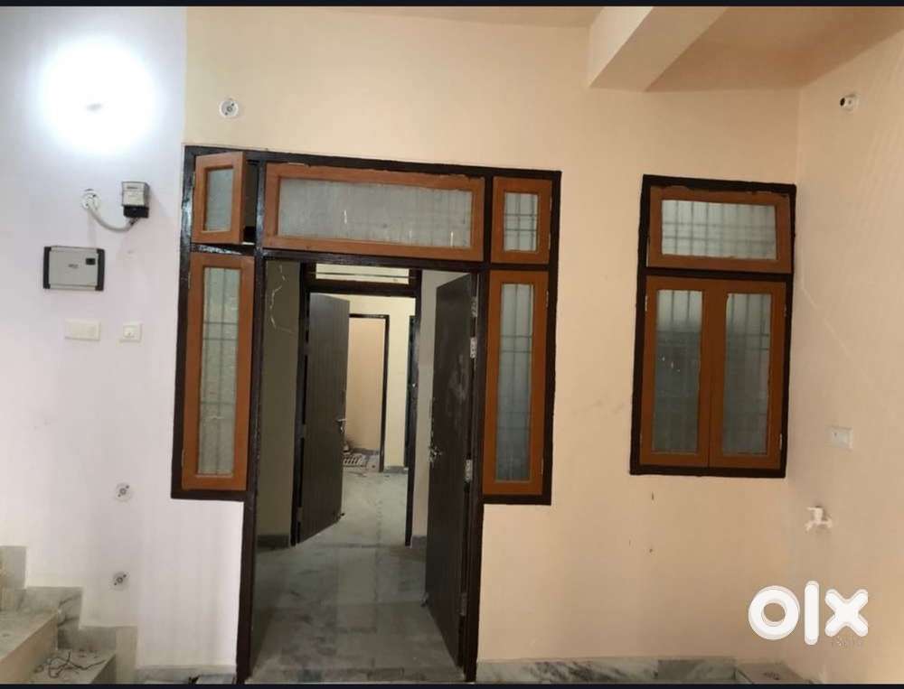 4BHK AND 2 BHK FLAT AVAILABLE FOR FAMILY AMD STUDENTS