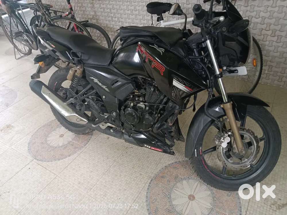Apache RTR 180 BS6