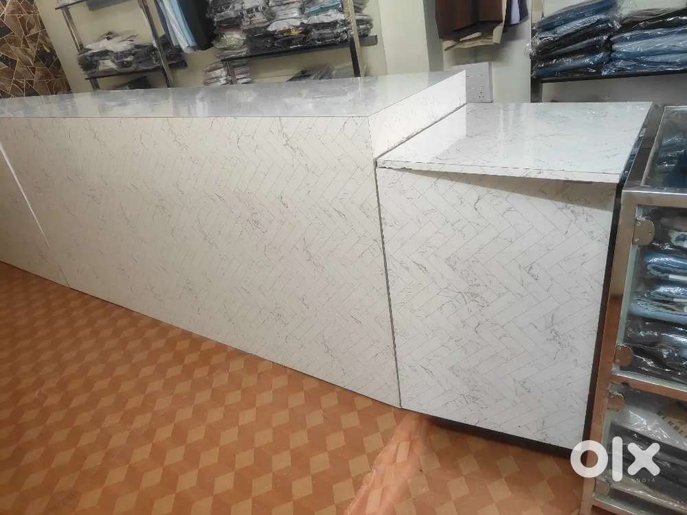 Arjent sell wooden counter