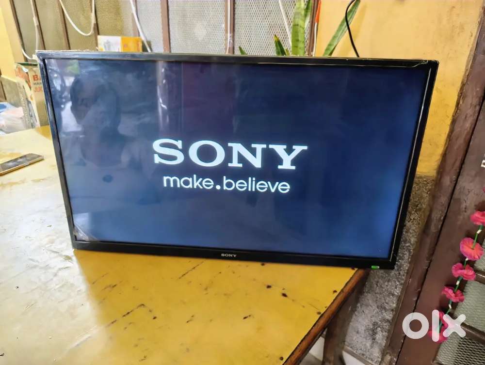 Sony 32 LED TV @15,000/-