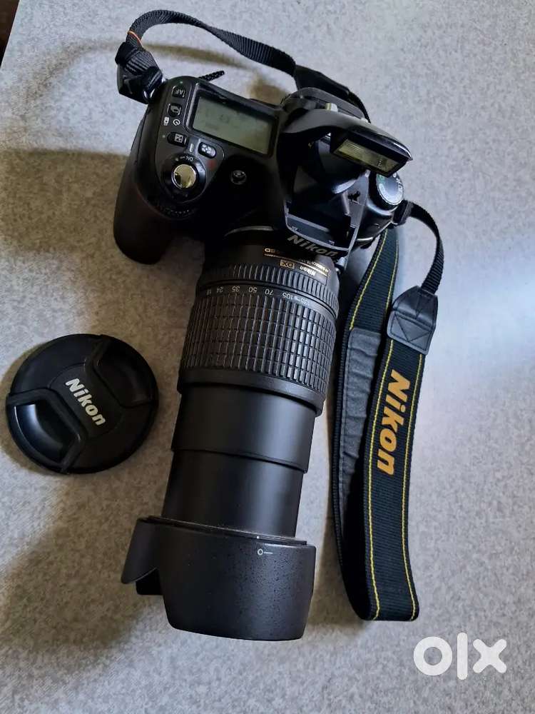 Sell NikonD80 Camera and Nikon Speedlight SB700 Flash kit