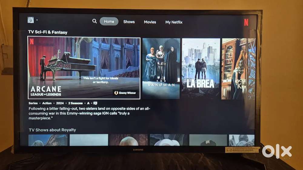 Samsung Smart TV 32 Inch - Brand New