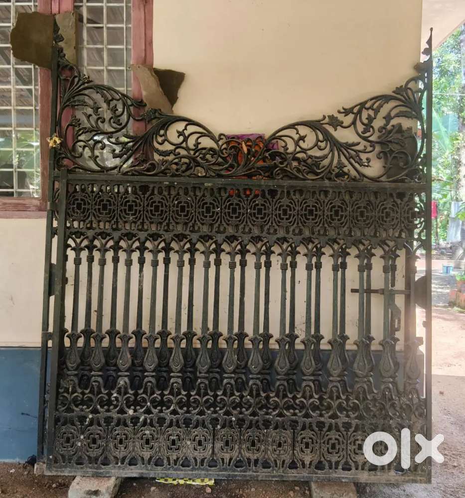 Beautiful Cast Iron Main Gate for Sale