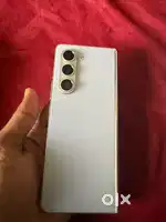 Z fold 5 inner display not working bil box available