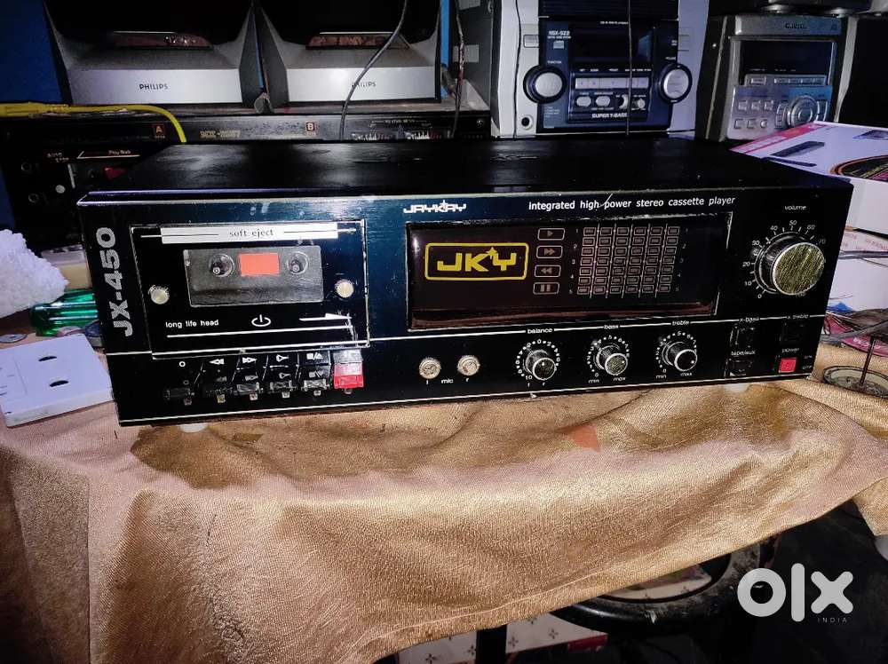 किसी के पास पुरानी डेक प्लेयर और ऑडियो कैसेट पड़ी हो भंगार में तो
