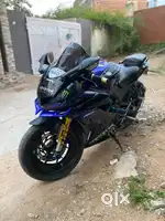 Yamaha R15 V3