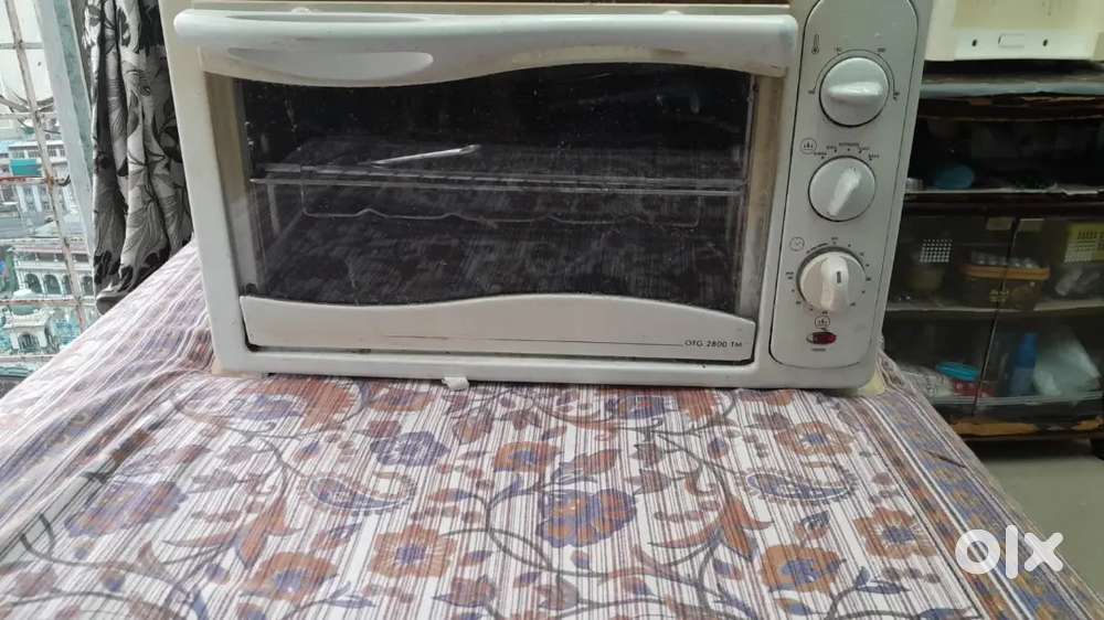 Bajaj Oven white colour working condition