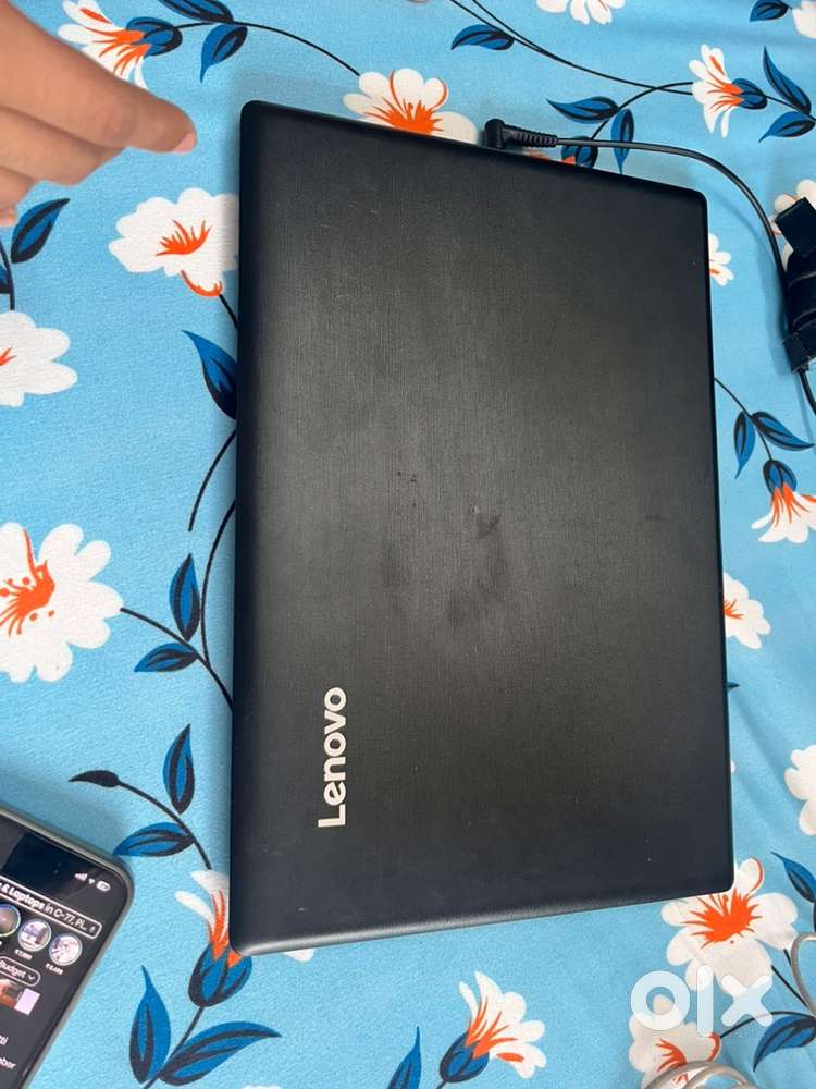 Lenevo ideapad laptop