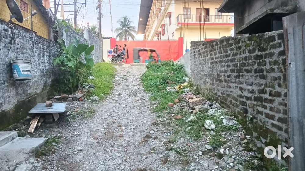 Sale my own land with 8 Pilar,toilet tank half leddrr