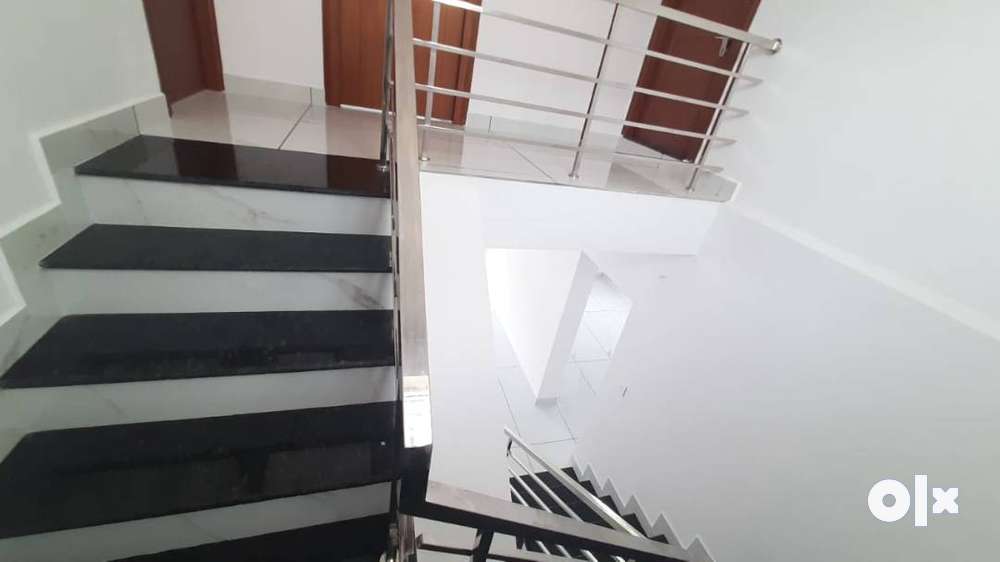 Classified Brand-New Trendy House for sale in Thrissur @ Kerala Homes