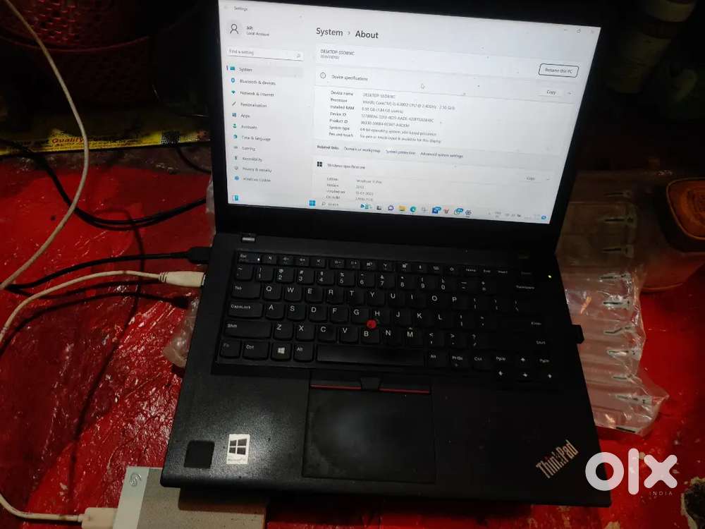 Selling THINKPAD T470 // WIN 11 Pro//i5-6300U//8GB RAM + 250GB SSD/OEM