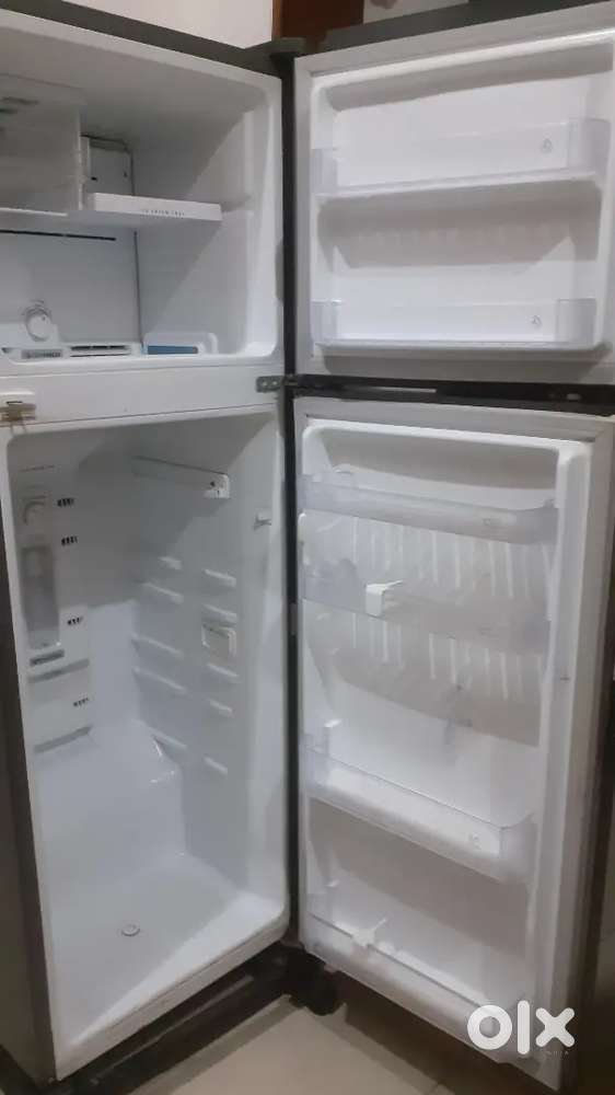 Whirlpool double door fridge 265 lts with compressor waranty 4 years