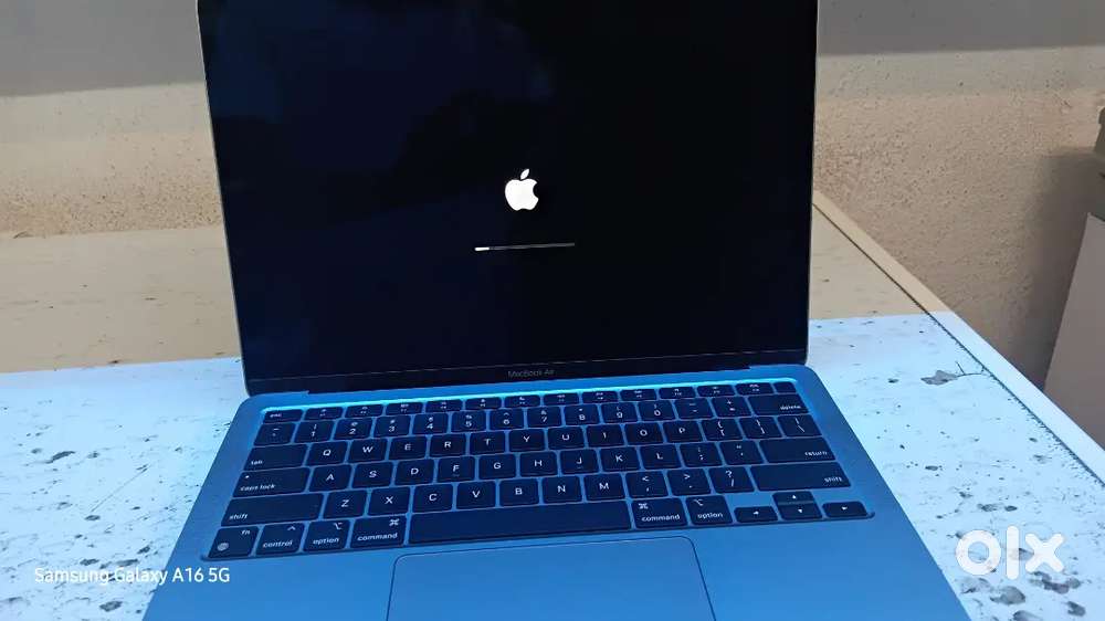Apple Mac1
