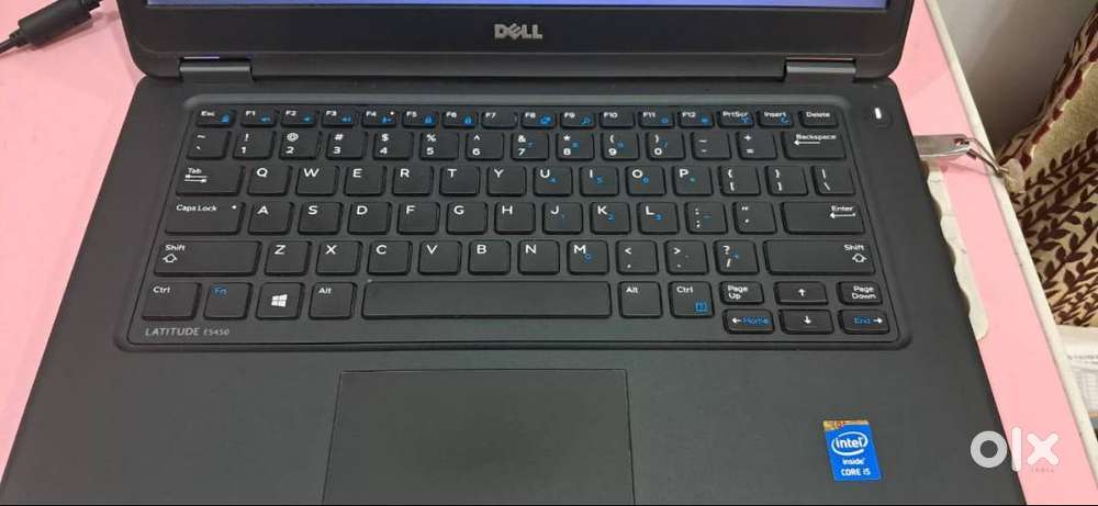 Slim Dell Laptop In Just Like New condition i5 8gb 256gb