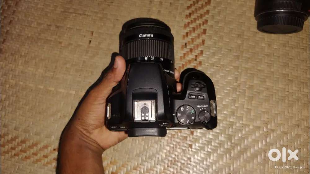 Sell Canon 200d Mark ii with 18-55mm and 50 mm prime lens