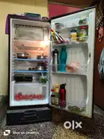 Urgently sale fridge 5800 190L with stand