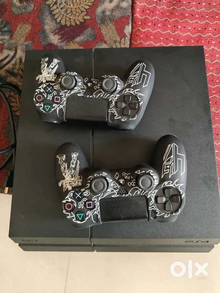 PS4 standard with 15 games inbuilt 9.00 version