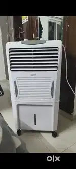 Croma personal Cooler