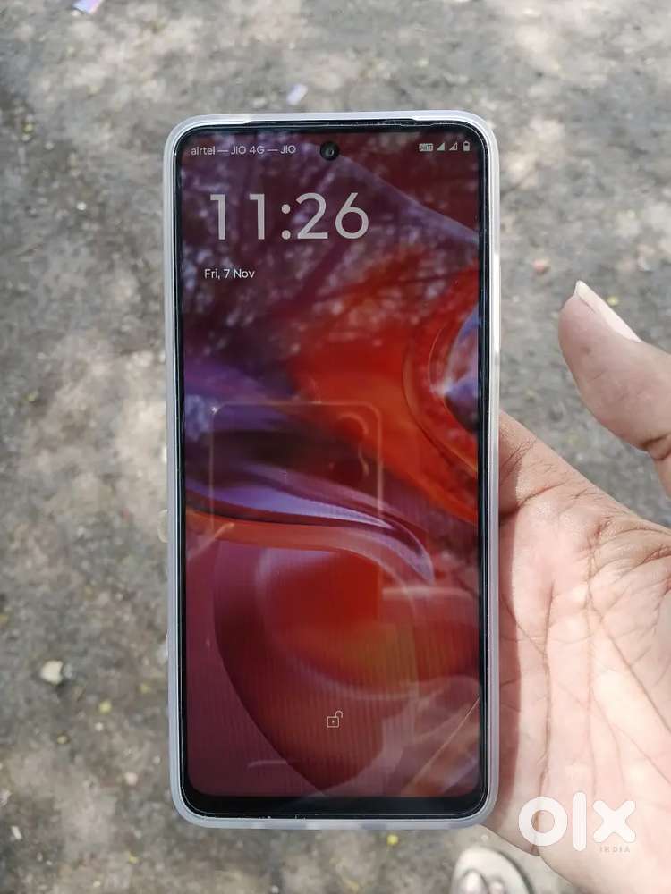 I'm selling Motorola g05 4g phone just 8 days use.