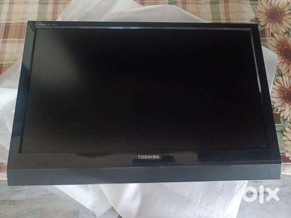 Flat 24” TV for sale