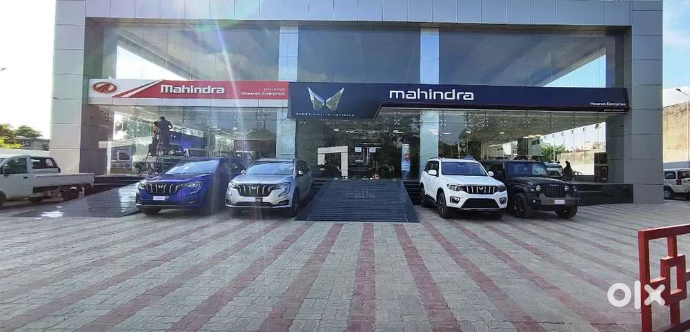 MAHINDRA SHOWROOM में लड़के लड़‌कियों की आवश्कता है तुरंत संपर्क करें.