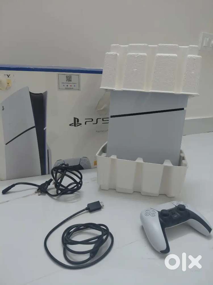 Ps5 slim (playstation 5)