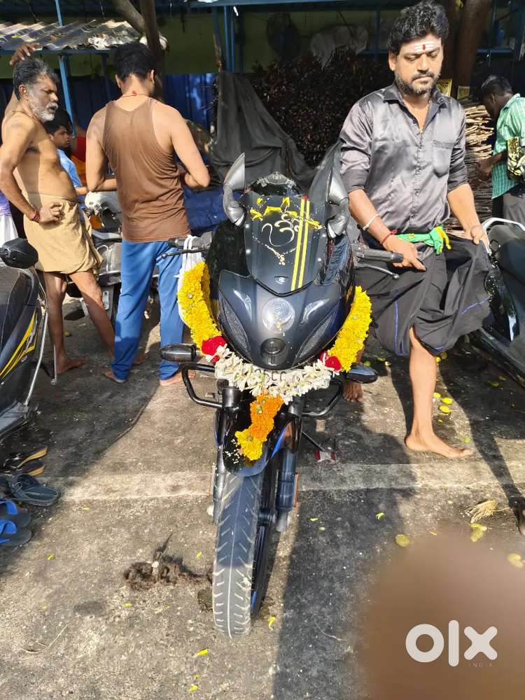 Well maintained 2021 pulsar220f for sale negotiable