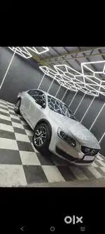 Safest Car for Your Family Volvo S60 CrossCountry AWD 2016(2.4L 5cyl)