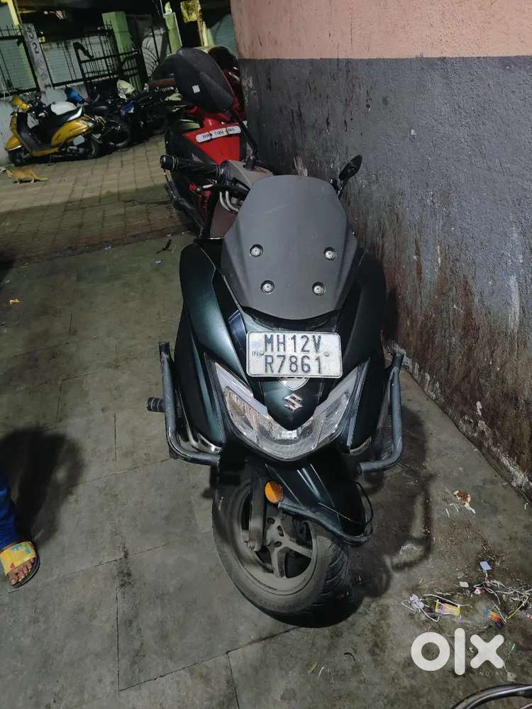 Burgman street Bluetooth version with Golden Number