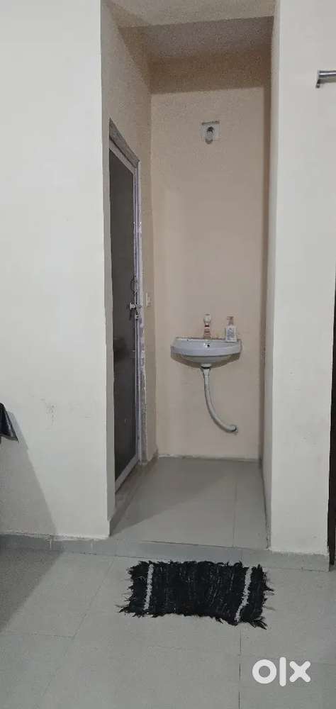 1 BHK FLAT FOR SALE 18.50 LAKH URGENT REQUIREMENT