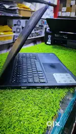 DeDell vostro 
I5 10th generation 
8gb ram 256ssd