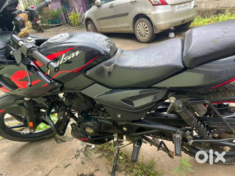 Pulsar 220 s