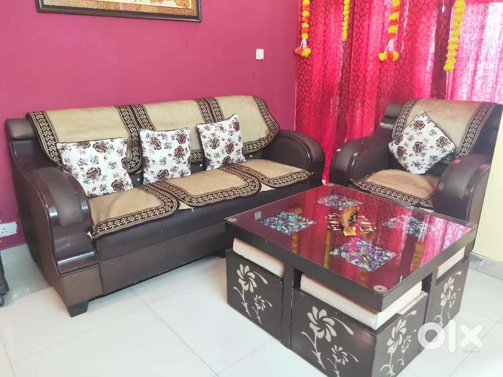 Sofa set with center table 1+1+3 and 4 stools