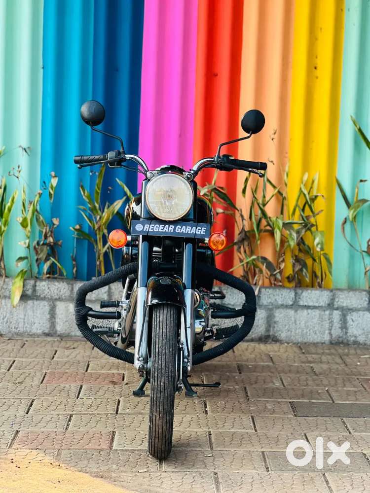 Royal Enfield standard 350 well maintained vechicle available now