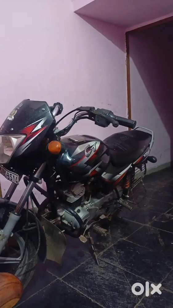 सीटी100बजाज