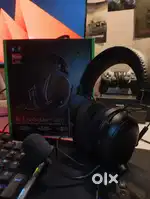 Razer blackshark v2 pro headphone with mic