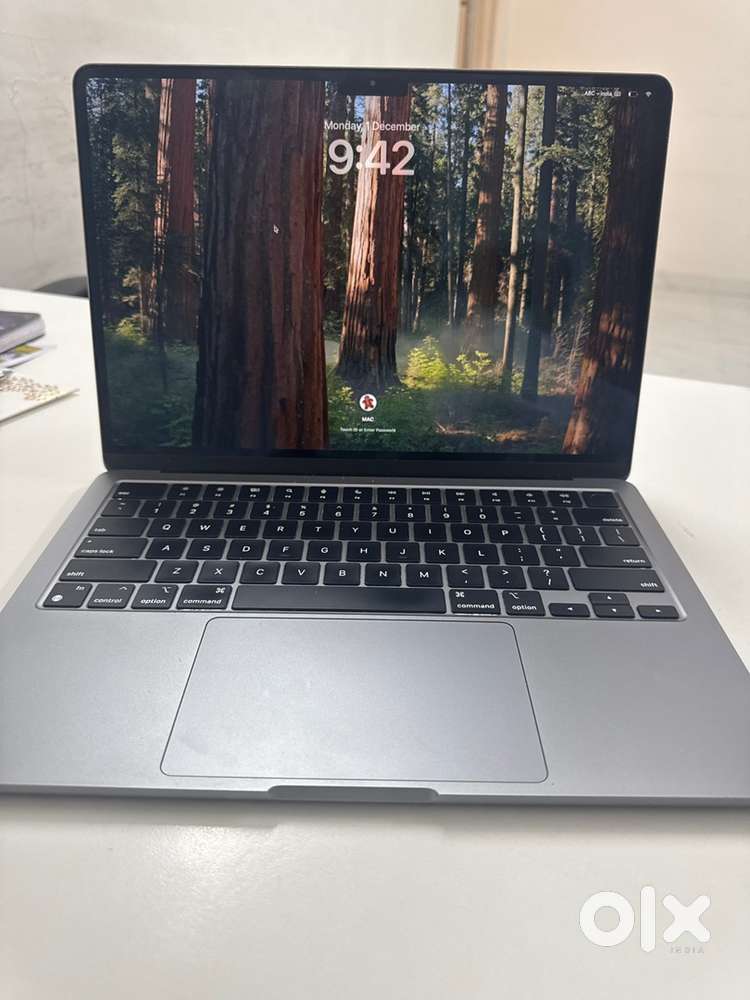 MacBook Air M2 (2022) - RAM 16 GB, SSD 256GB