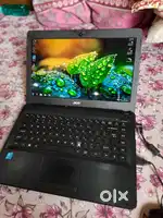 Acer laptop good condition i3