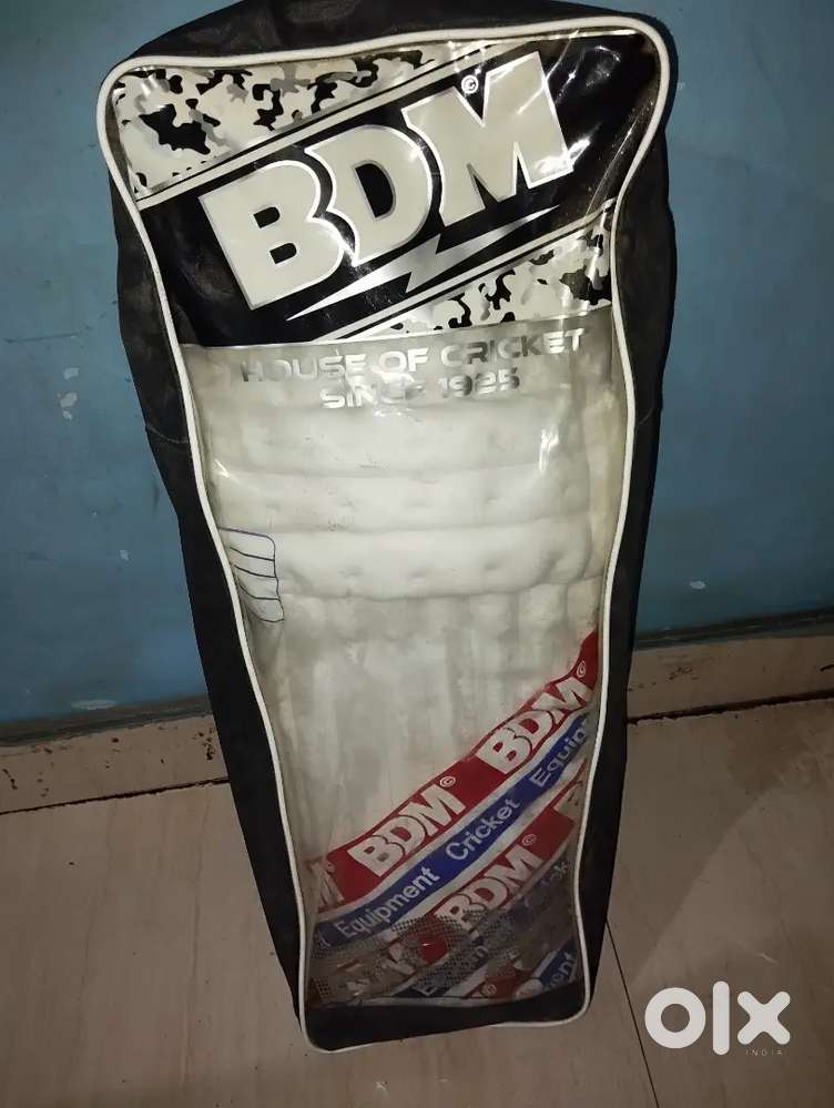 Original Brand New DSC Left Handed Gloves, New BDM Leg Guard.