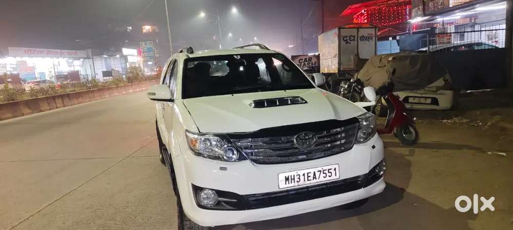 Toyota Fortuner 2012 Diesel 111111 Km Driven