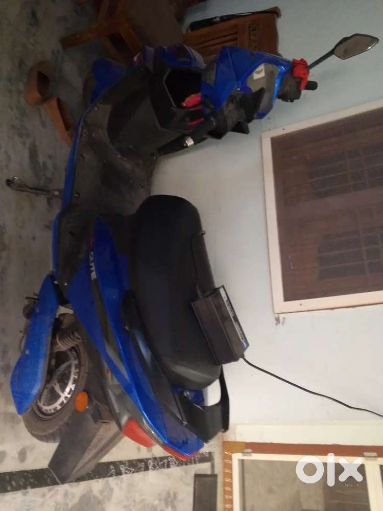 2024 Electric Scooty  Only 1180 KM  Very Less Used