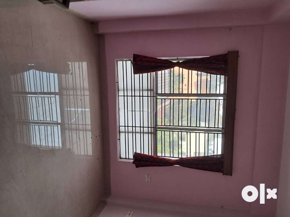 2BHK semi furnished flat ready for rent.