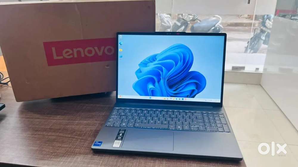 Lenovo ideapad Core i7 13th generation 16/512gb SSD