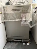 Its a very less used good quality dish washer