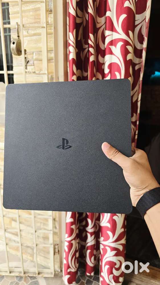 Playstation 4 slim 9.0