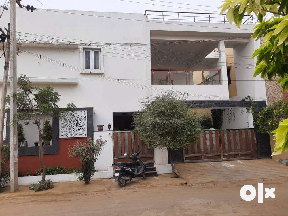 House for sale near Maniyakarampalayam , Ganapathy