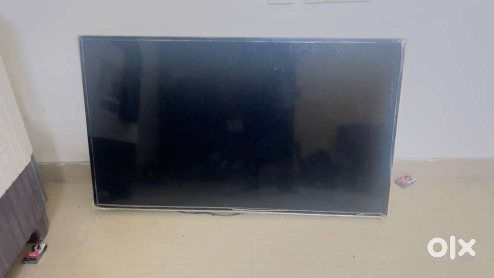 GL LeD tv full screen