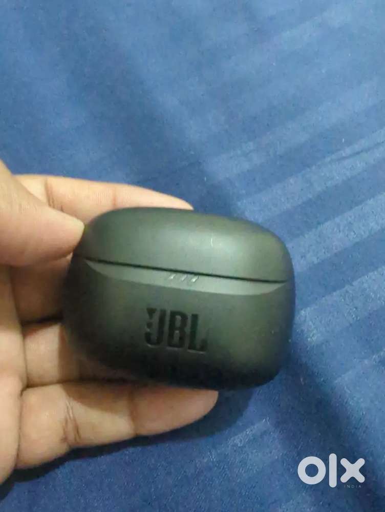 JBL Tune beam 2 earbuds