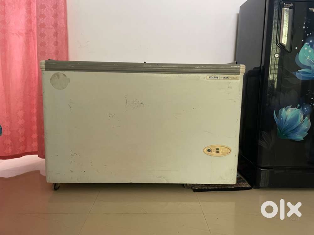 Voltas by Tata Deep freezer